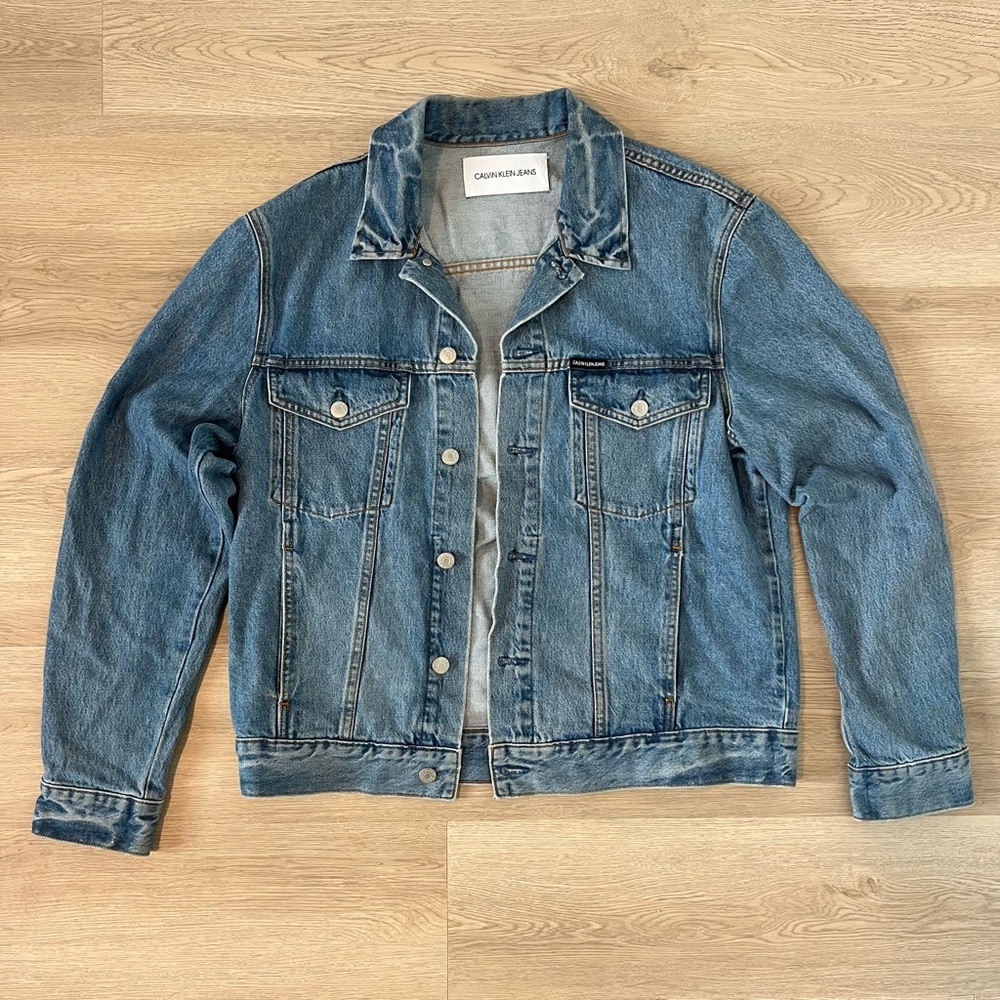 Calvin Klein Denim Jacket Women’s Medium-Large Long Sleeve Block Logo